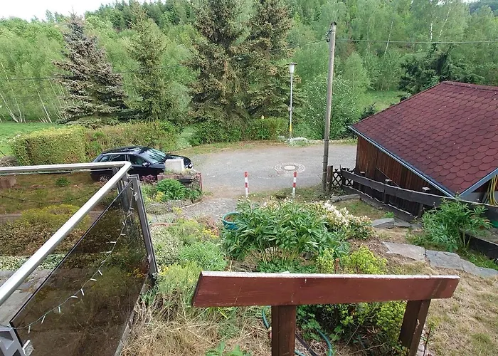 Semesterbostad Tranquil Stay, Guentersberge *